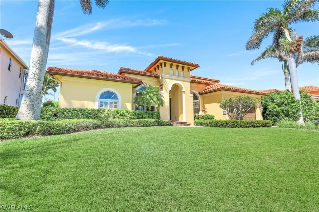 246 Edgewater Court Marco Island FL 34145