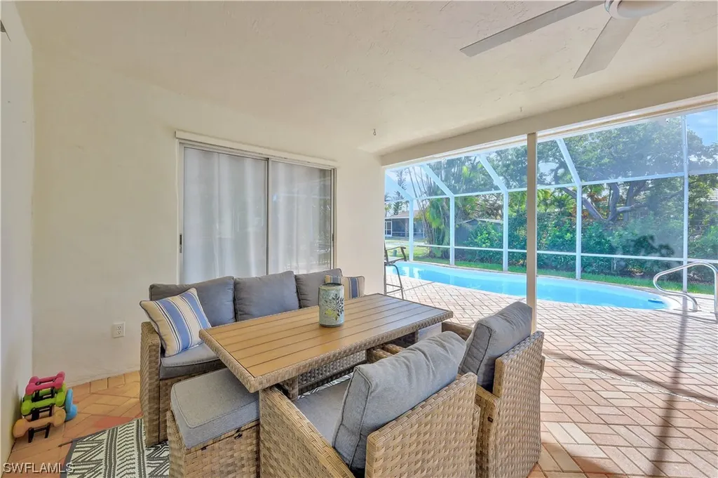 1207 Sunbird Avenue Marco Island FL 34145