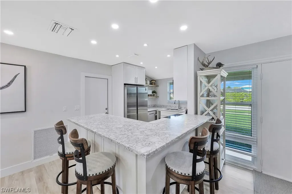 1207 Sunbird Avenue Marco Island FL 34145