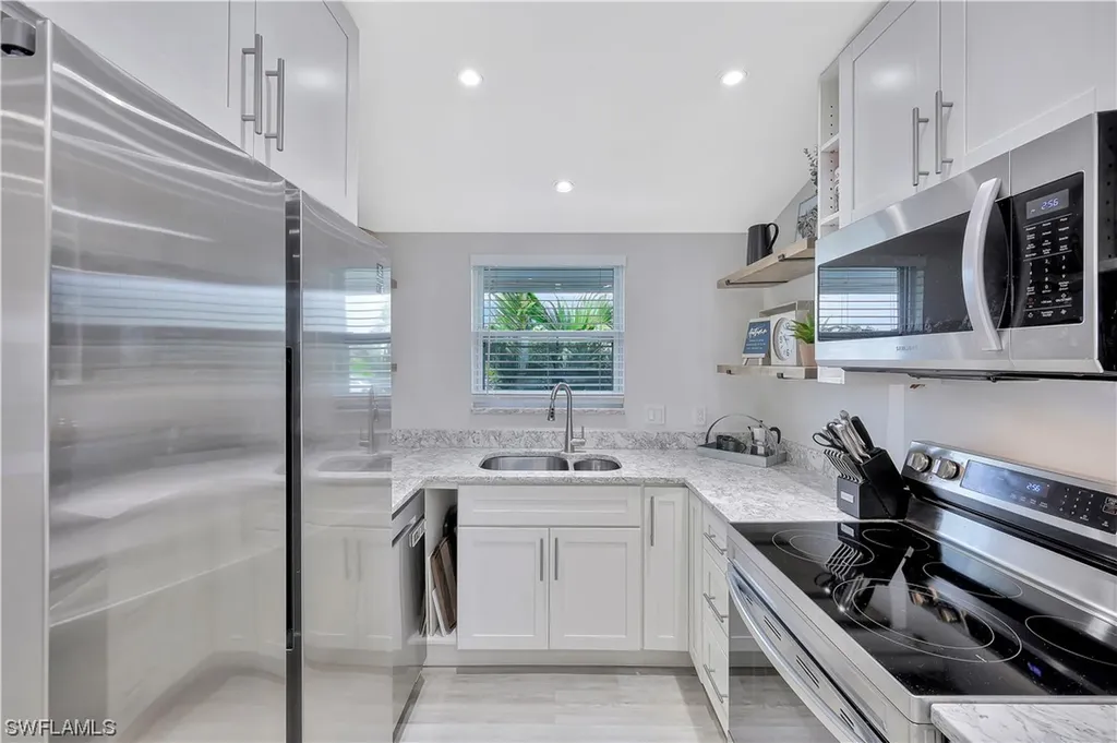 1207 Sunbird Avenue Marco Island FL 34145