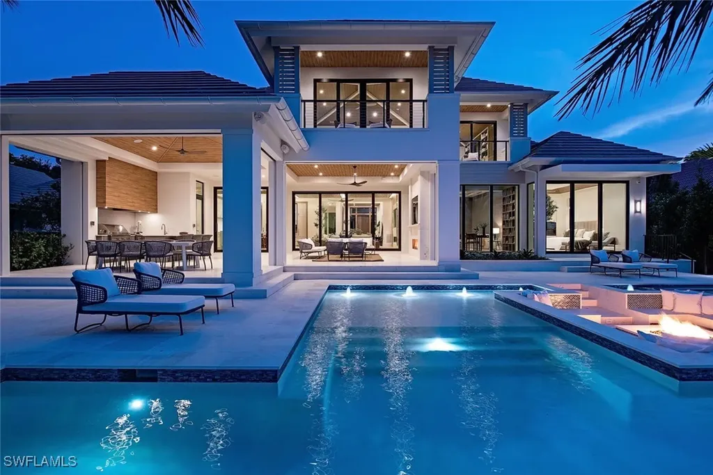 Naples FL, 2999 Rum Row