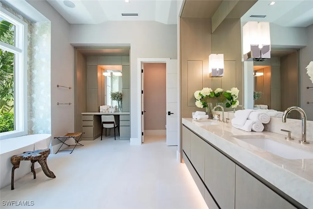 2999 Rum Row Naples FL 34102