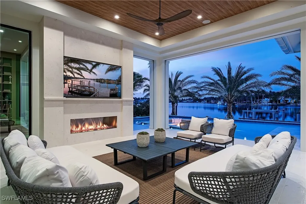 2999 Rum Row Naples FL 34102