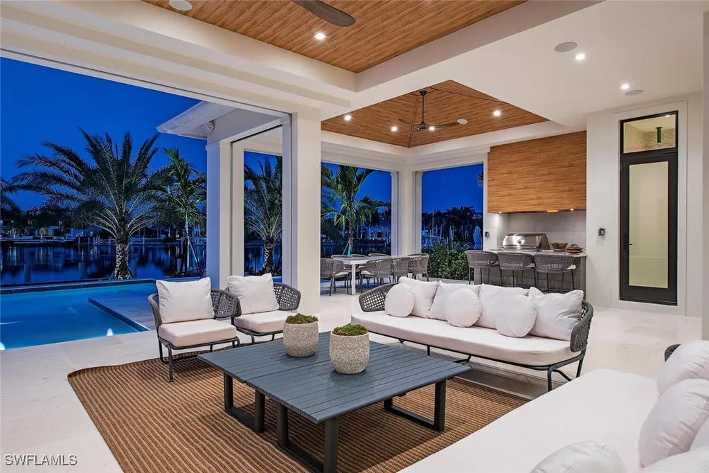 2999 Rum Row Naples FL 34102
