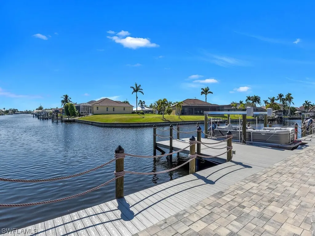 2728 Gleason Parkway Cape Coral FL 33914