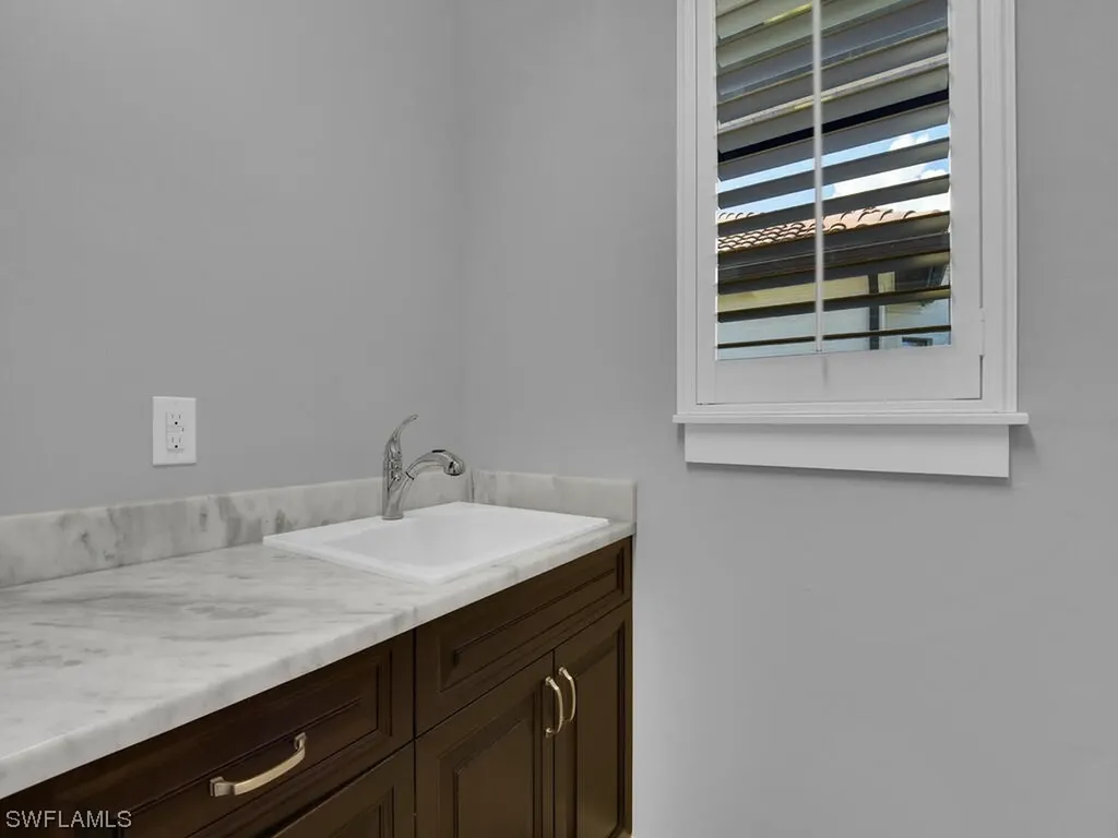 2728 Gleason Parkway Cape Coral FL 33914