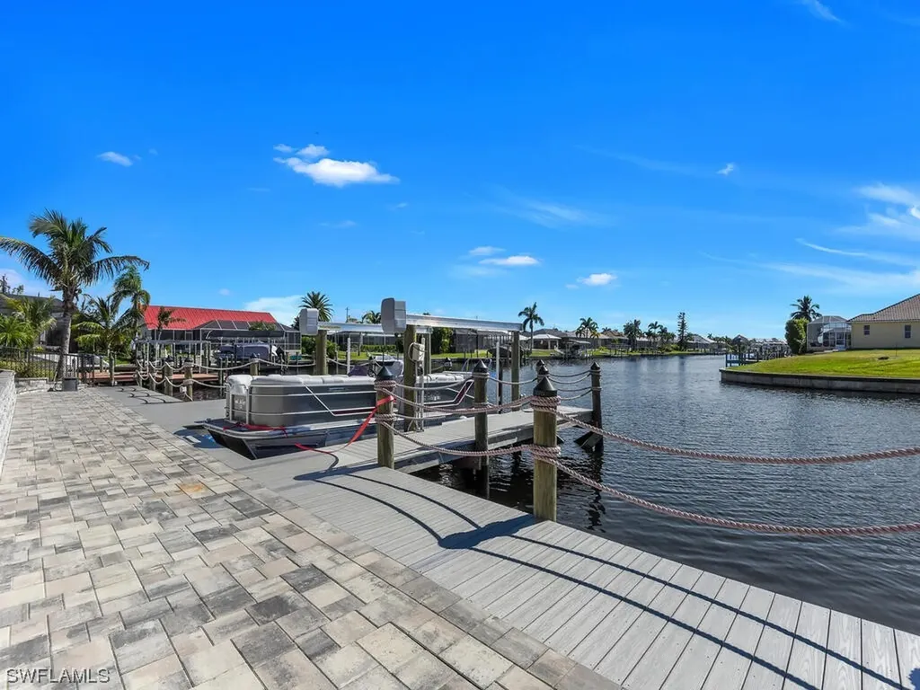2728 Gleason Parkway Cape Coral FL 33914