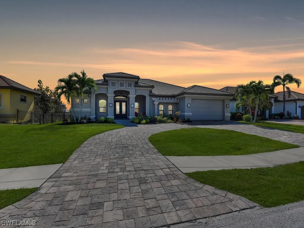 2728 Gleason Parkway Cape Coral FL 33914