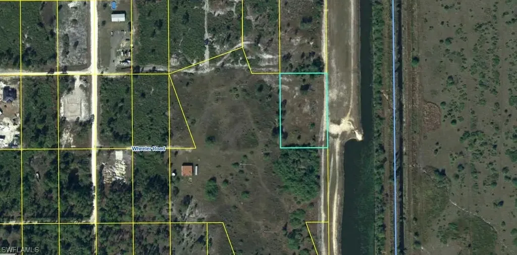 7501 1st Place Wheelers Subd FL 33935