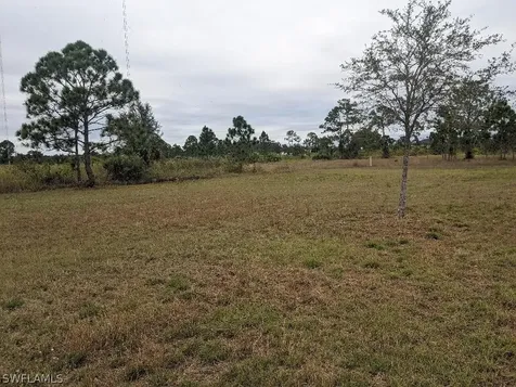 7501 1ST Place WHEELERS SUBD FL 33935