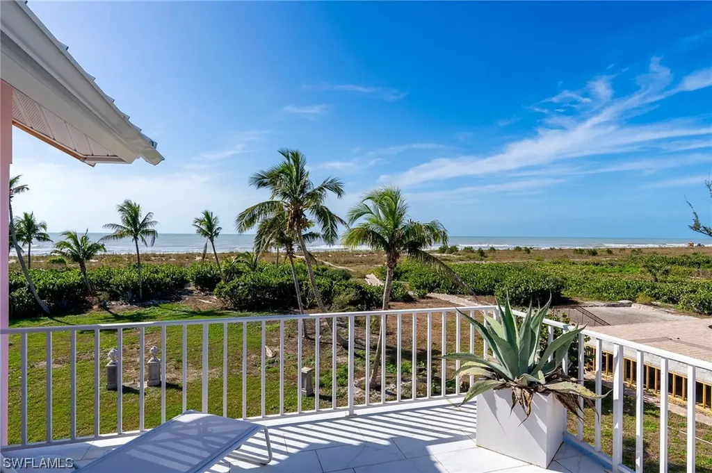 4681 Rue Belle Mer Sanibel FL 33957