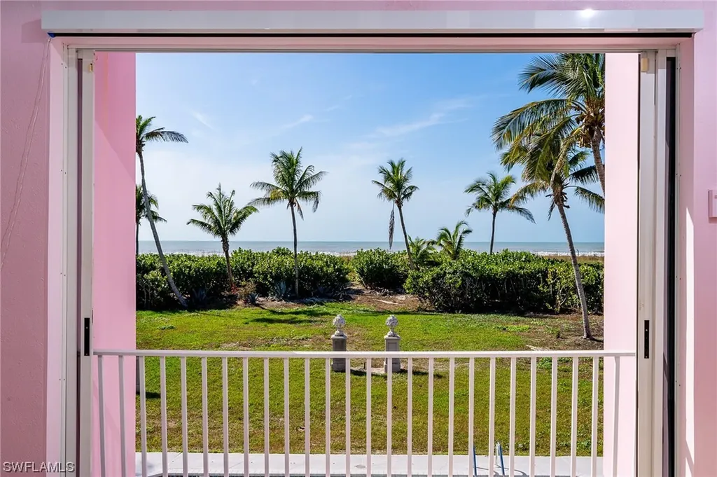 4681 Rue Belle Mer Sanibel FL 33957