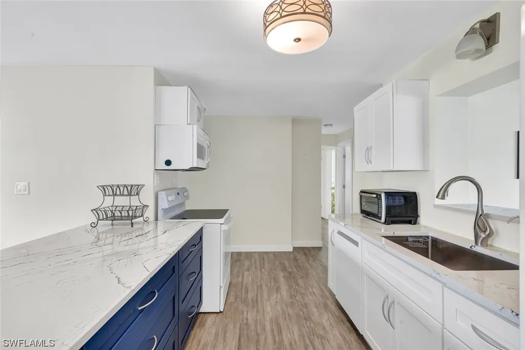 600 100th Avenue N Naples FL 34108