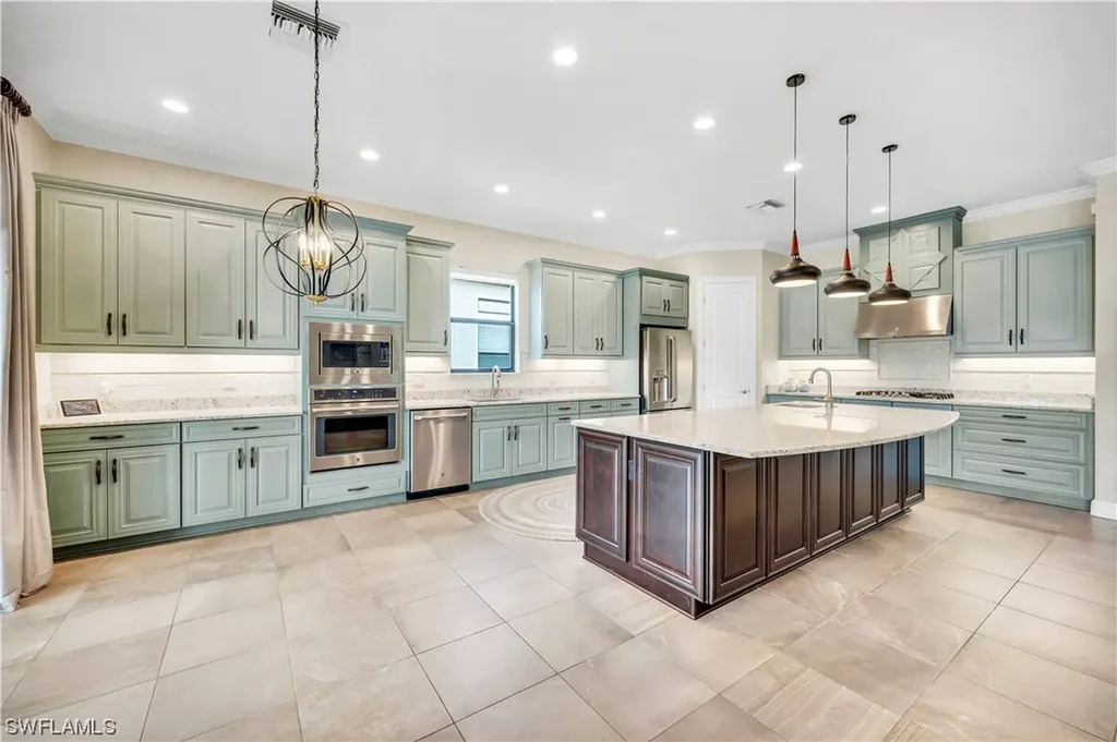9223 Rialto Lane Naples FL 34119