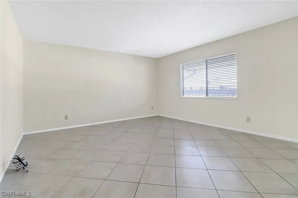 4615 Bayshore Drive Naples FL 34112