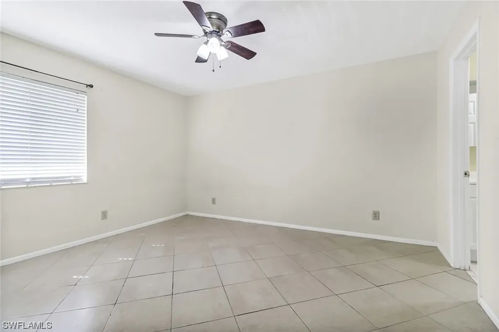 4615 Bayshore Drive Naples FL 34112
