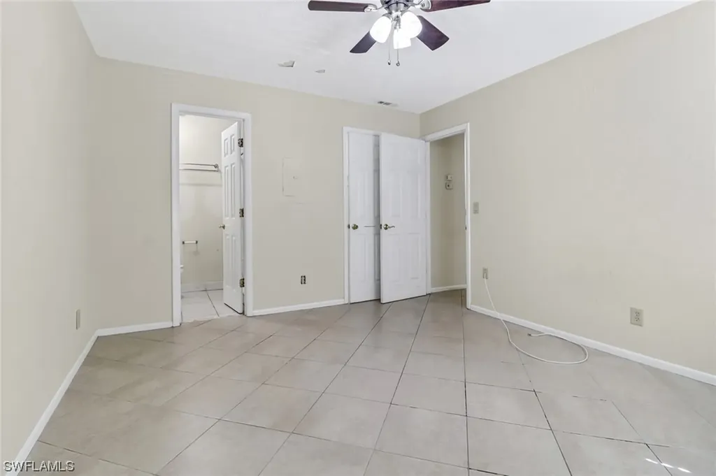 4615 Bayshore Drive Naples FL 34112