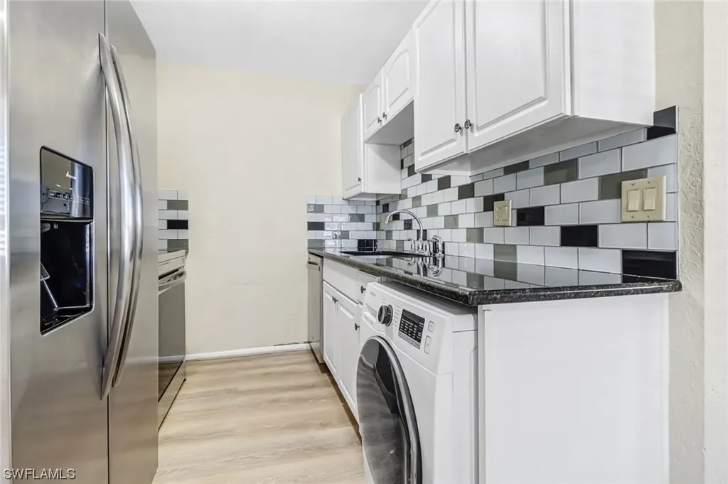 4615 Bayshore Drive Naples FL 34112
