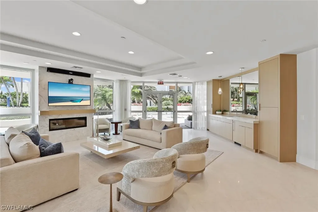 4255 Gulf Shore Boulevard N Naples FL 34103