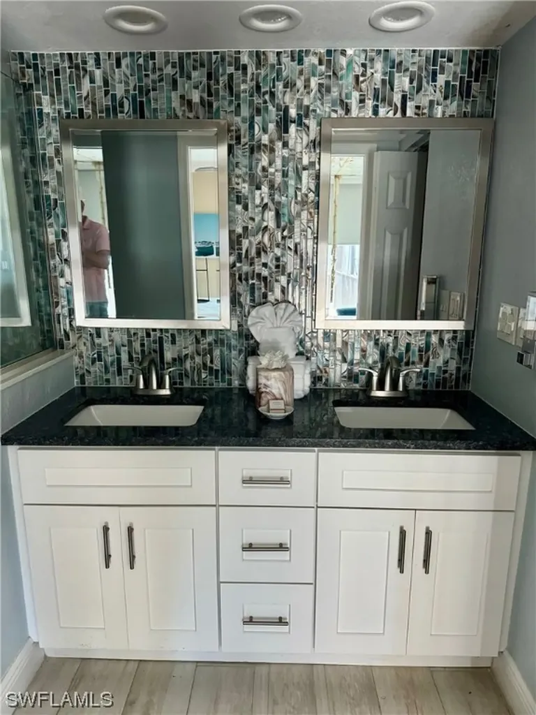 1501 Middle Gulf Drive Sanibel FL 33957