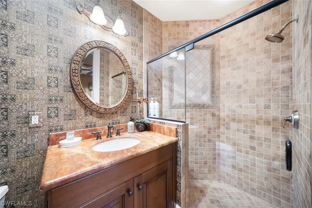 611 18th Avenue S Naples FL 34102