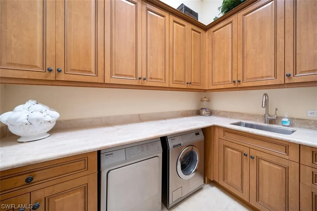 611 Eighteenth Avenue S Naples FL 34102