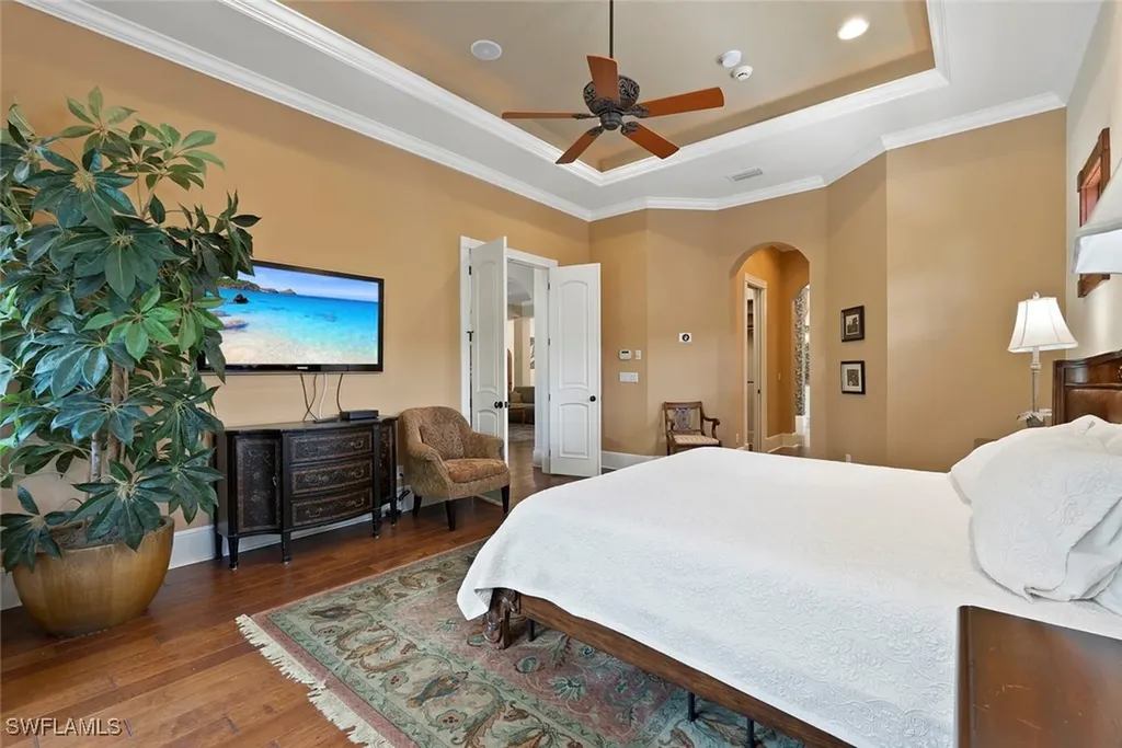 611 18th Avenue S Naples FL 34102