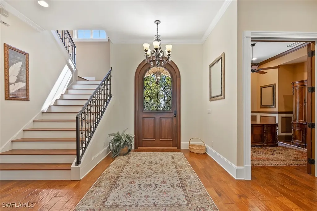 611 18th Avenue S Naples FL 34102