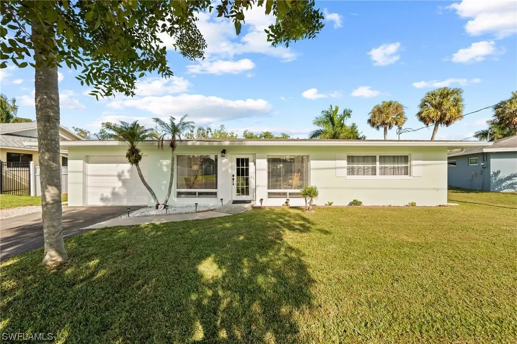 4549 Auburn Avenue Fort Myers FL 33905