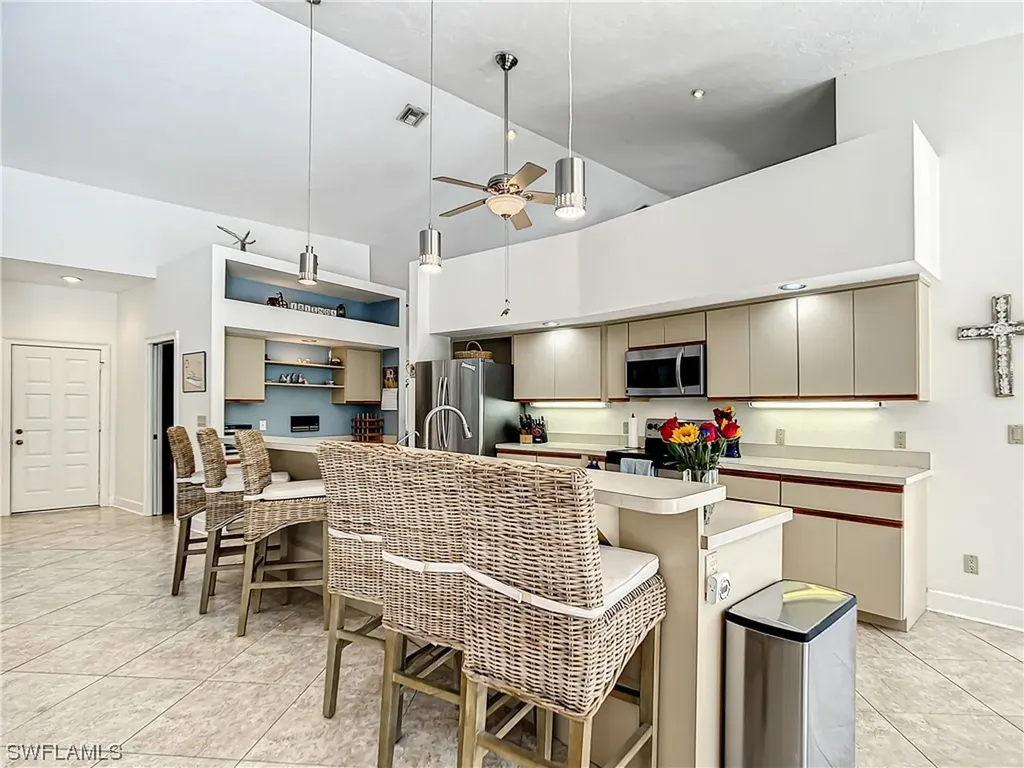 2428 Camden Court Naples FL 34105