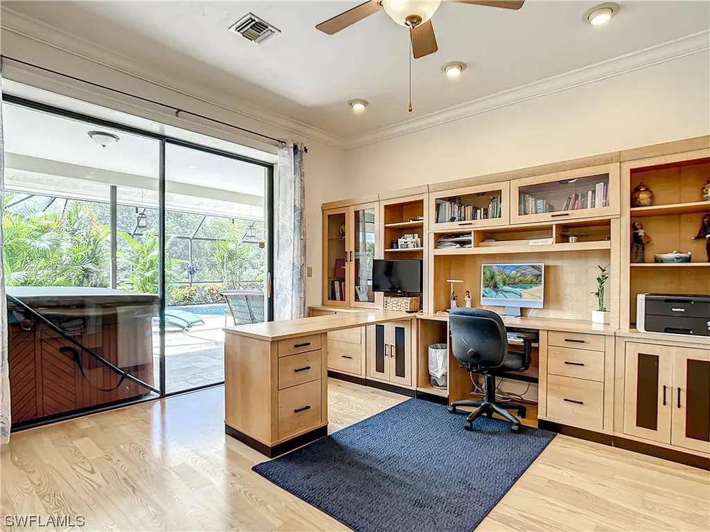 2428 Camden Court Naples FL 34105