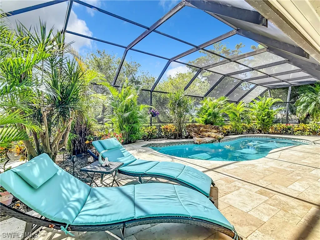 2428 Camden Court Naples FL 34105