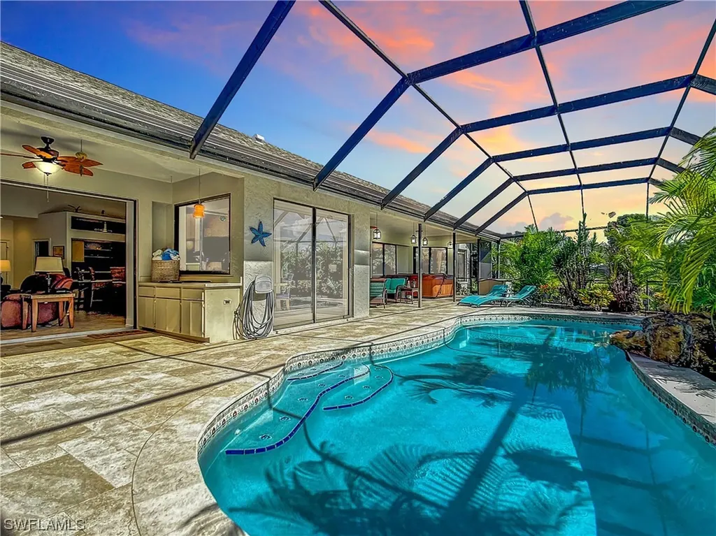 2428 Camden Court Naples FL 34105