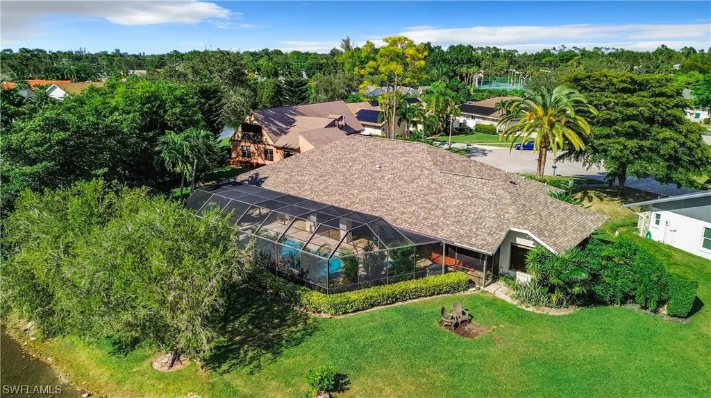 2428 Camden Court Naples FL 34105