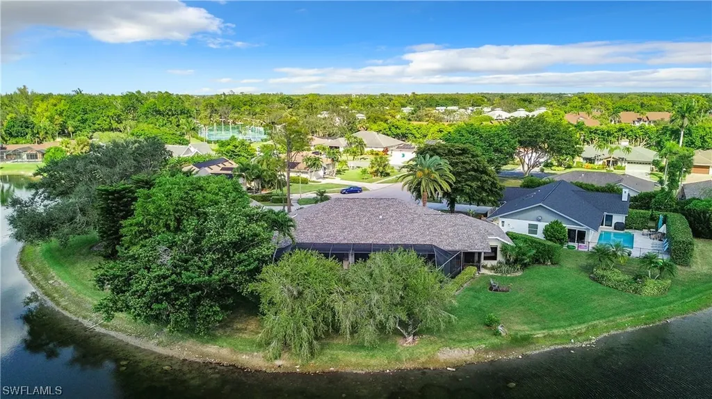 2428 Camden Court Naples FL 34105