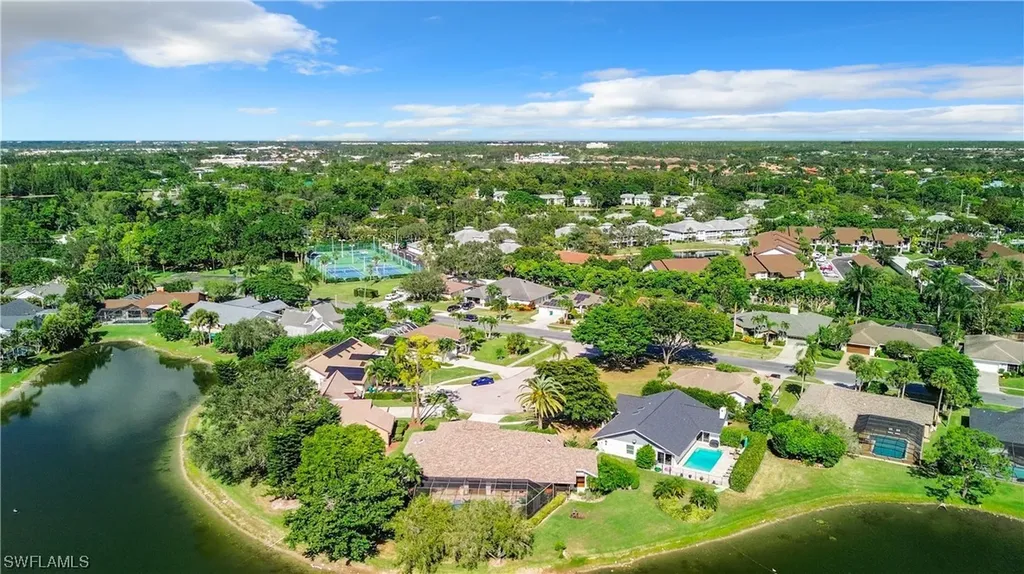 2428 Camden Court Naples FL 34105