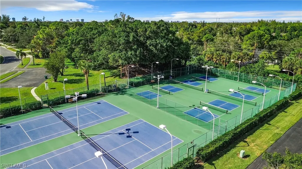 2428 Camden Court Naples FL 34105