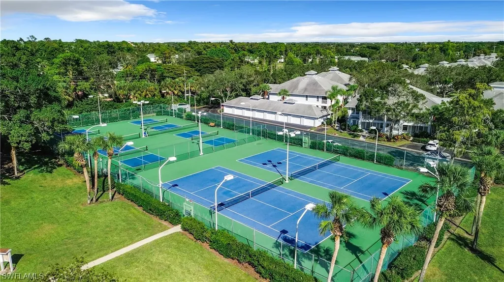 2428 Camden Court Naples FL 34105