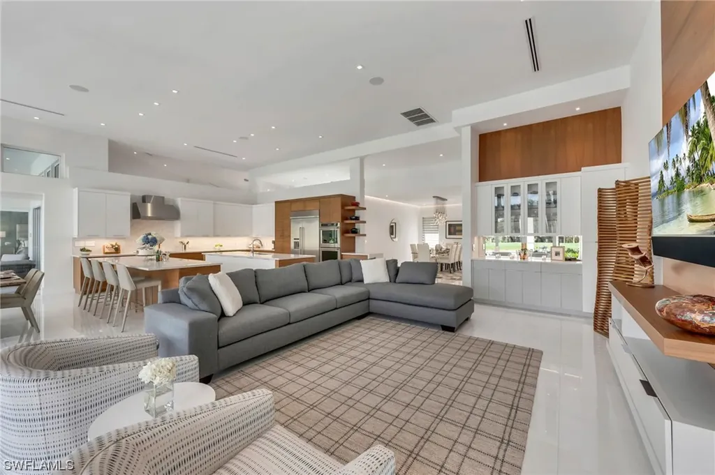 2713 Buckthorn Way Naples FL 34105
