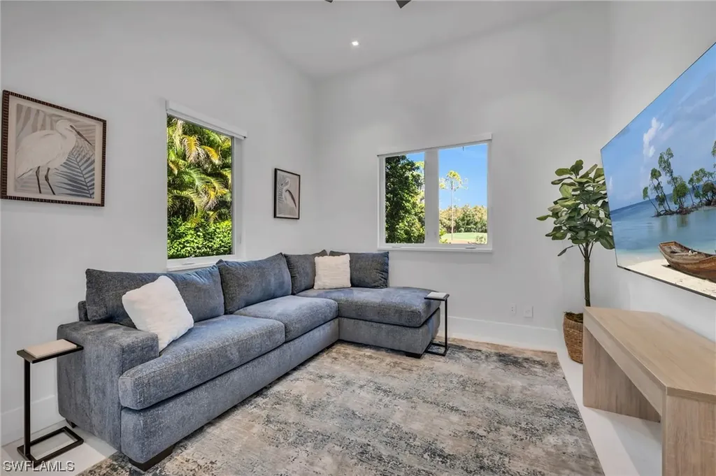 2713 Buckthorn Way Naples FL 34105