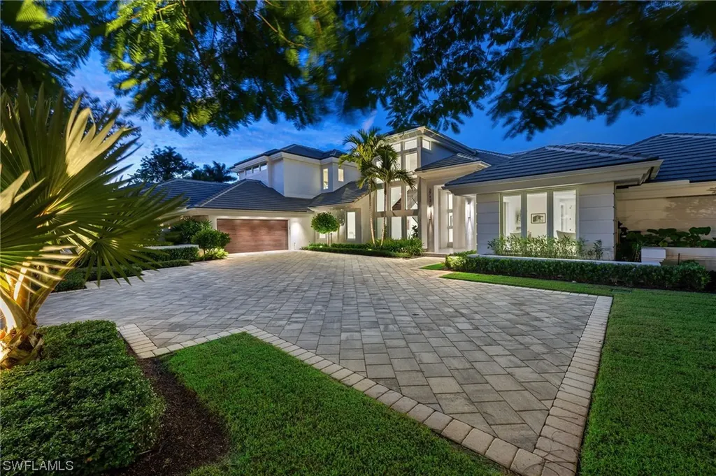 2713 Buckthorn Way Naples FL 34105