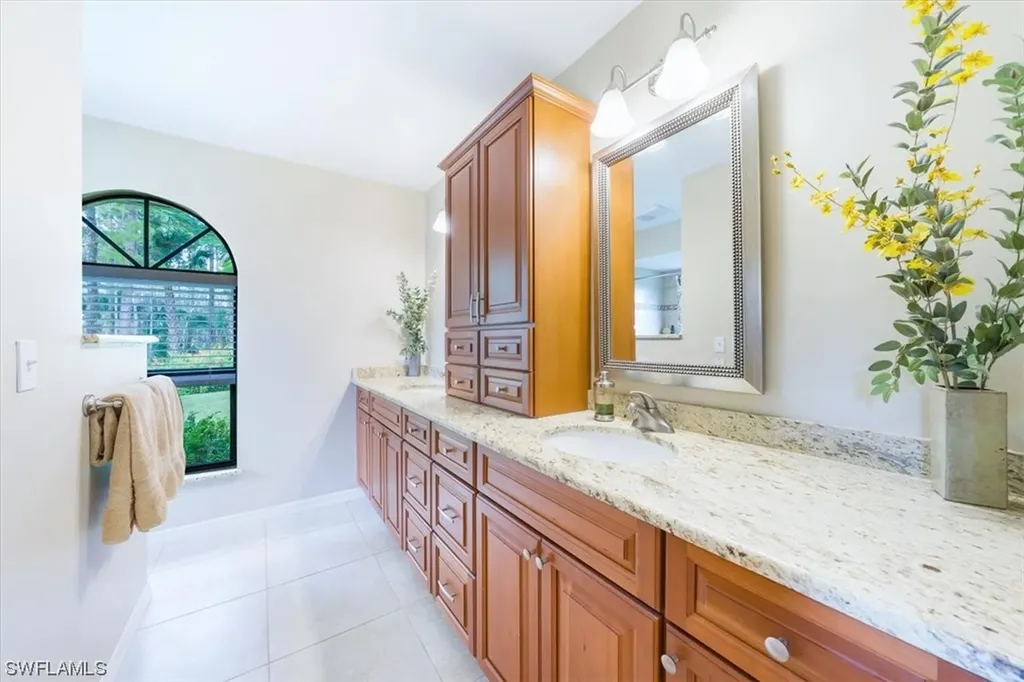 4860 Cherry Wood Drive Naples FL 34119