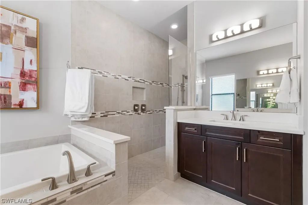 4427 Caldera Circle Naples FL 34119