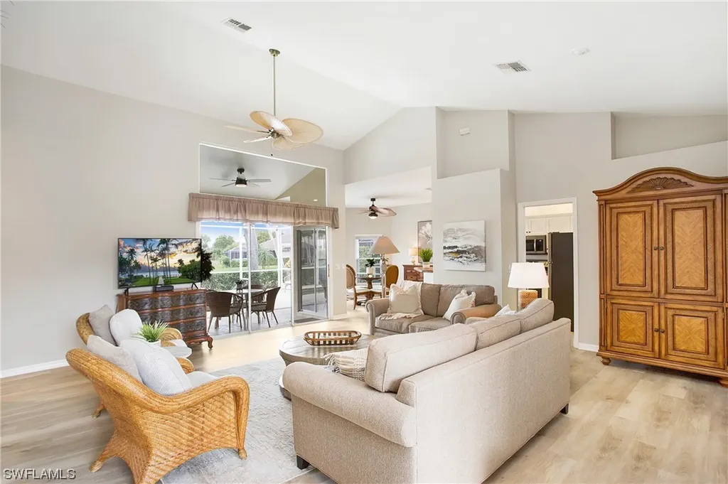7073 Falcons Glen Boulevard Naples FL 34113