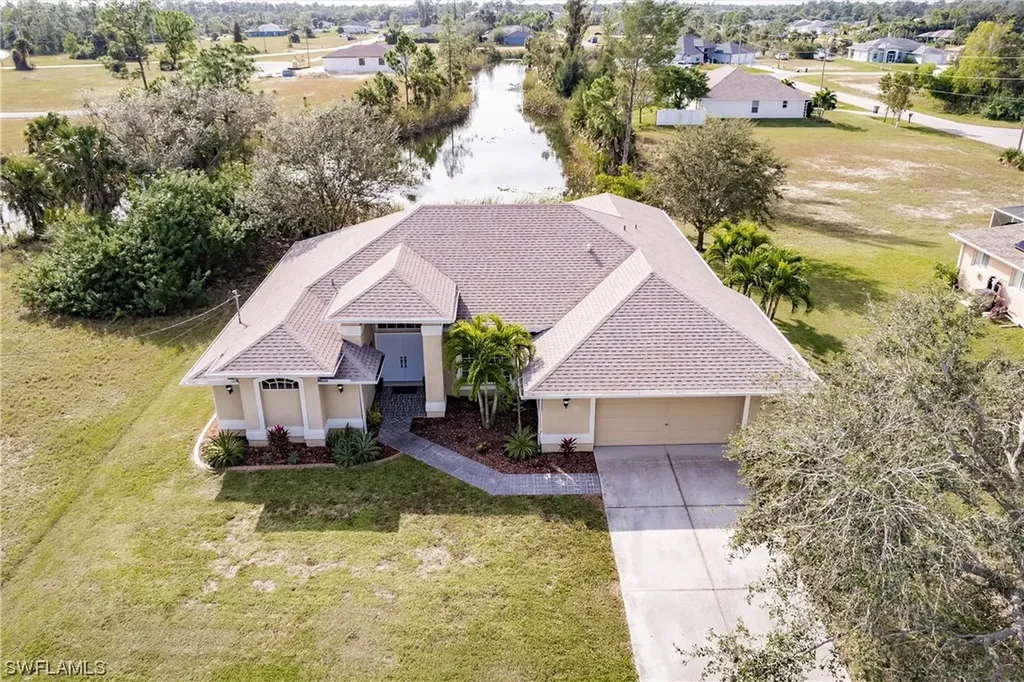 1520 NE 33rd Lane Cape Coral FL 33909