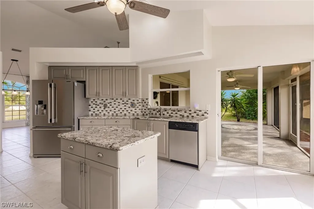 1520 NE 33rd Lane Cape Coral FL 33909
