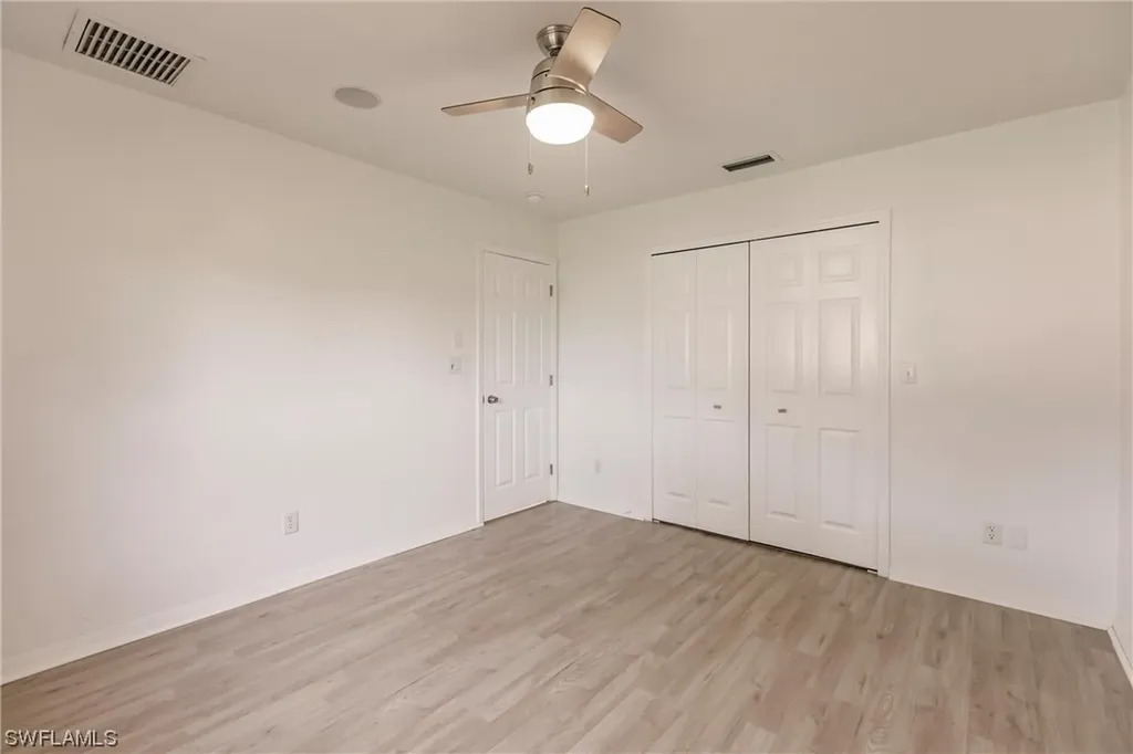 1520 NE 33rd Lane Cape Coral FL 33909