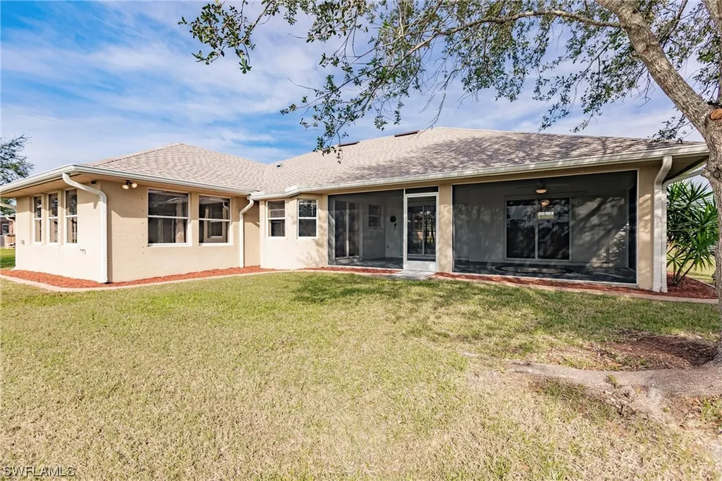 1520 NE 33rd Lane Cape Coral FL 33909