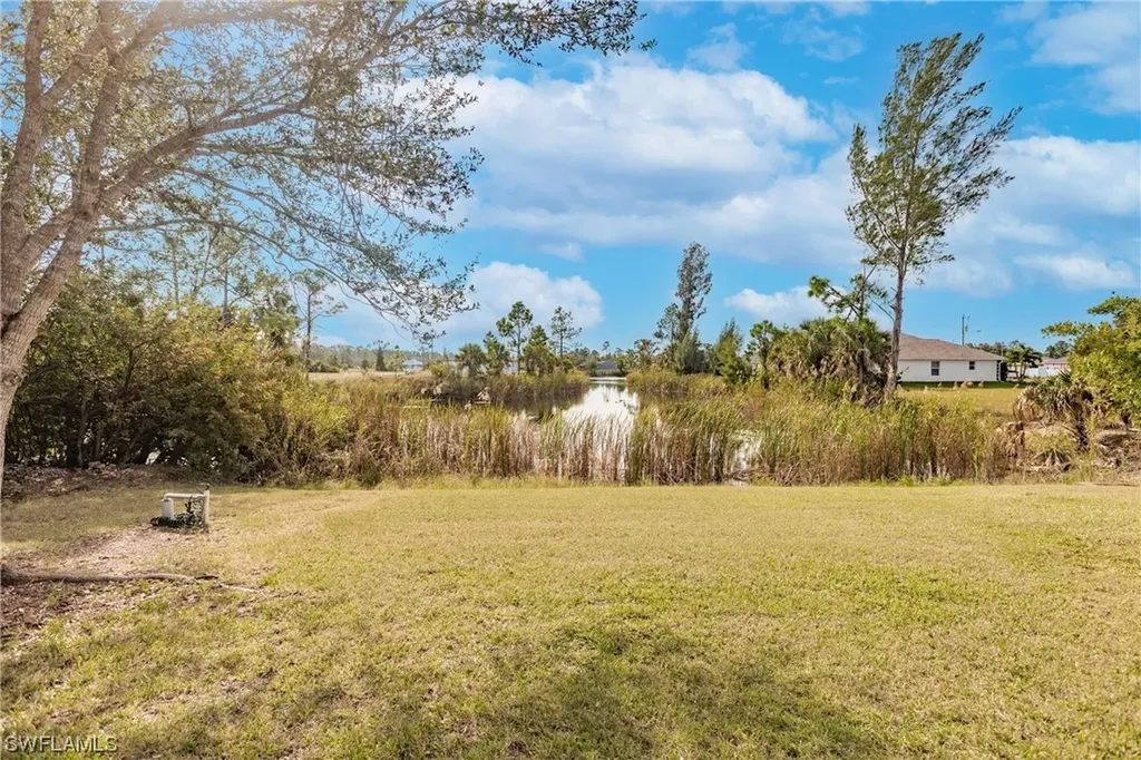 1520 NE 33rd Lane Cape Coral FL 33909