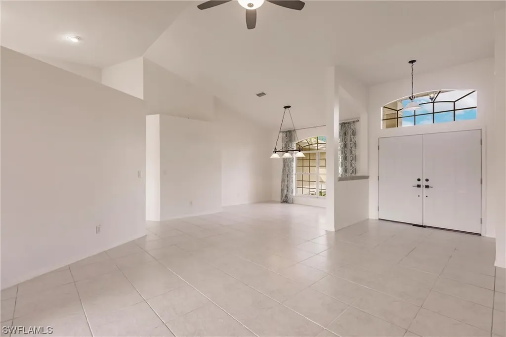 1520 NE 33rd Lane Cape Coral FL 33909